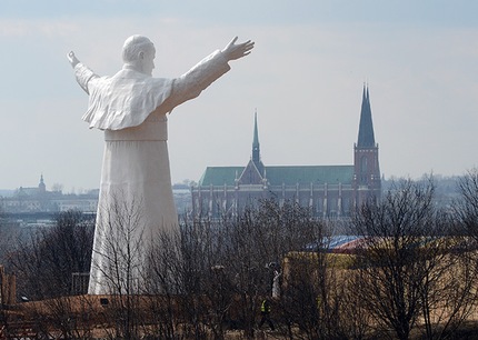 Estatua de Juan Pablo II en Czestochowa