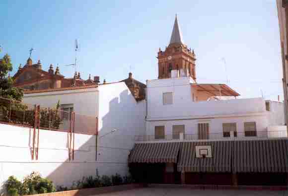 Patio del Colegio María Auxiliadora de Valverde del Camino
